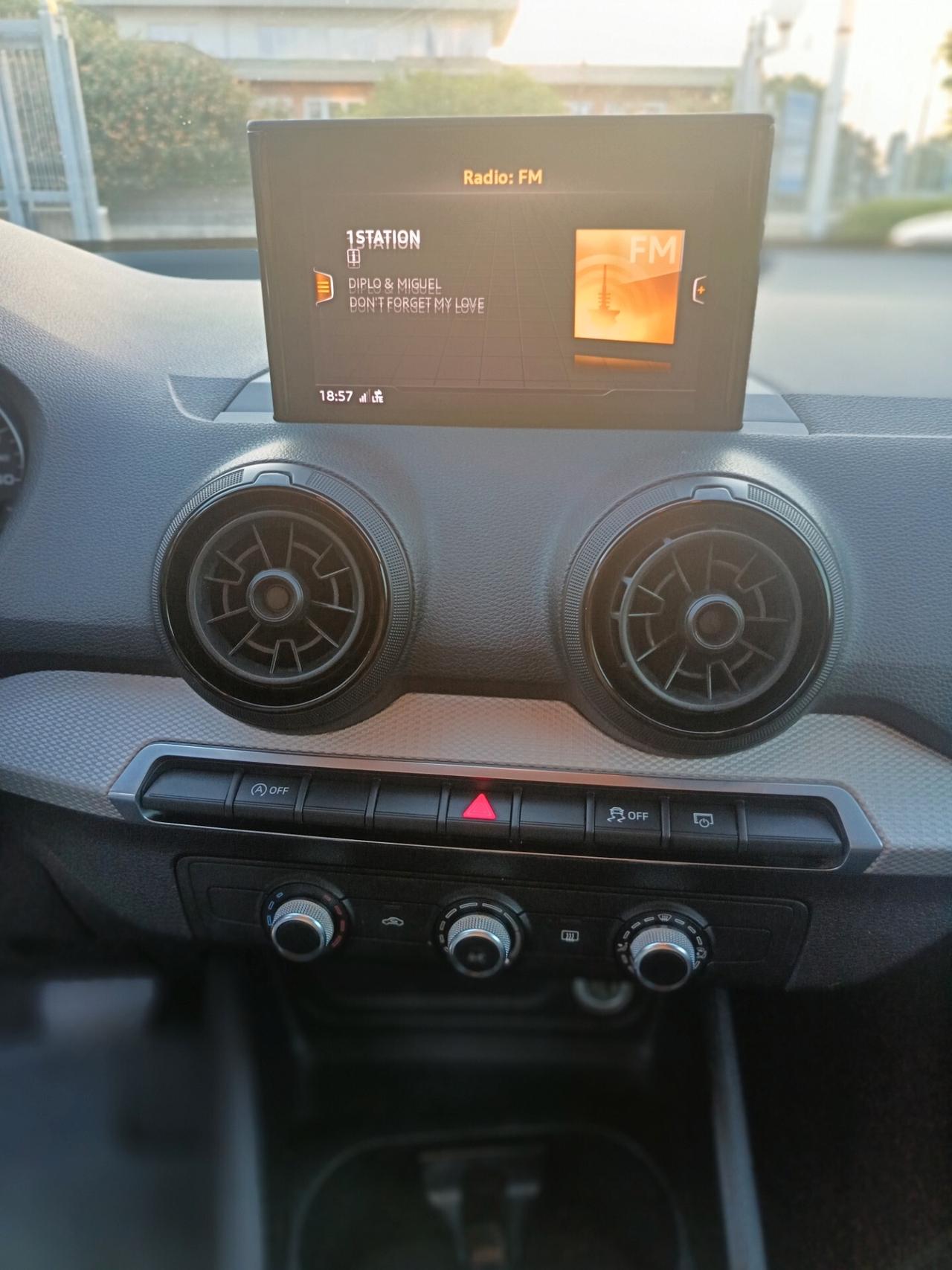 Audi Q2 1.6 TDI S tronic Business