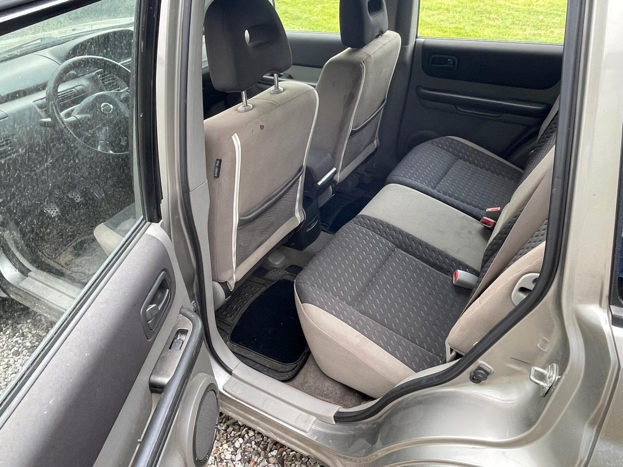 Nissan X-Trail 2.2 dCi Urban