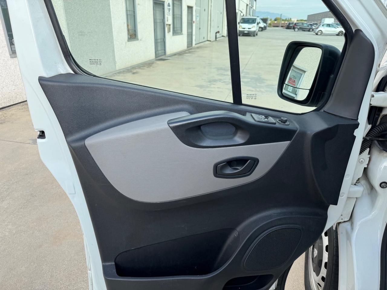 Renault Trafic 1.6 dCi. 6 Posti. Euro 6