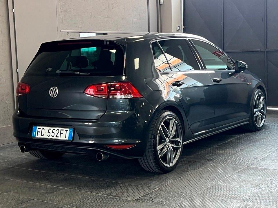 Volkswagen Golf GTI Performance 2.0 TSI DSG 5p