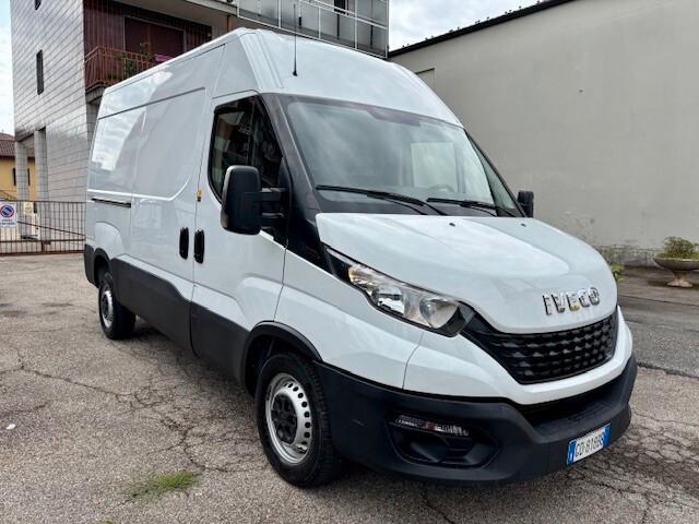IVECO DAILY 35 S120 L2 H2