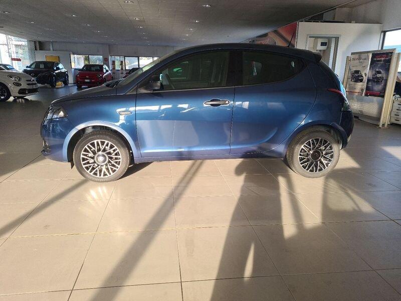 Lancia Ypsilon 1.0 FireFly 5 porte S&S Hybrid Platino