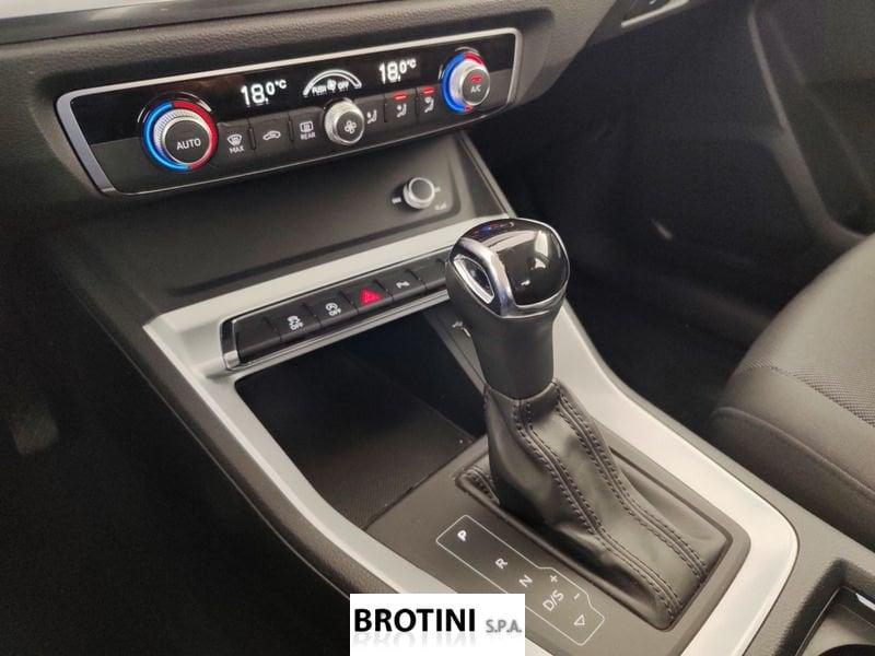 Audi Q3 1.5 35 TFSI Business Advanced S-Tronic