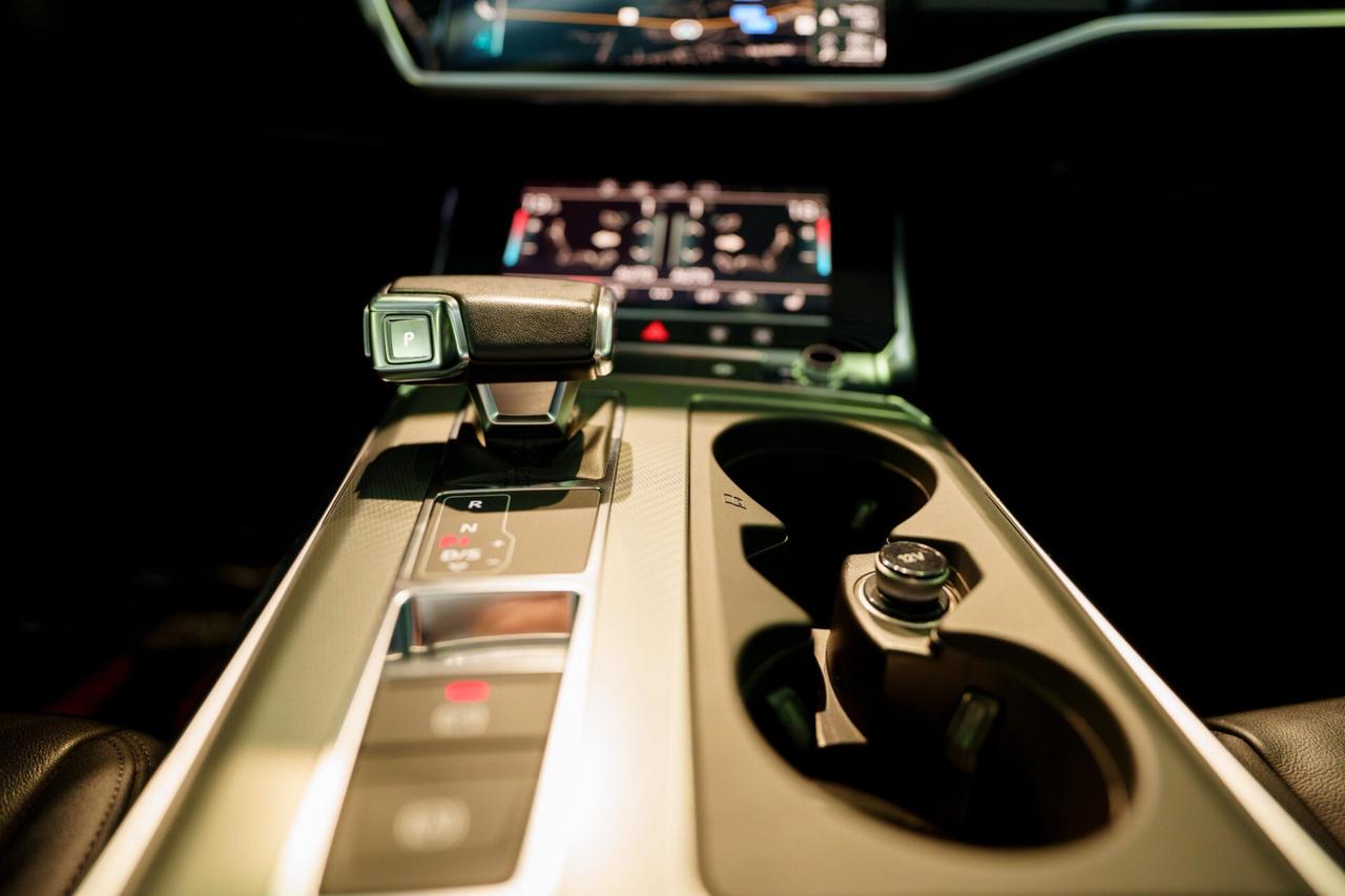 Audi A6 Avant 45 3.0 TDI quattro tiptronic