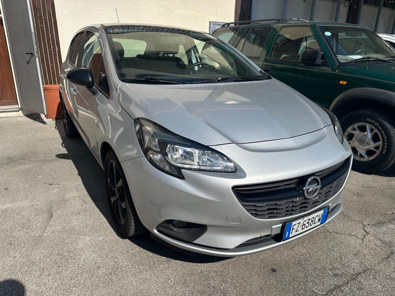 Opel Corsa 1.2 5 porte Black Edition - AUTONAVIGLI