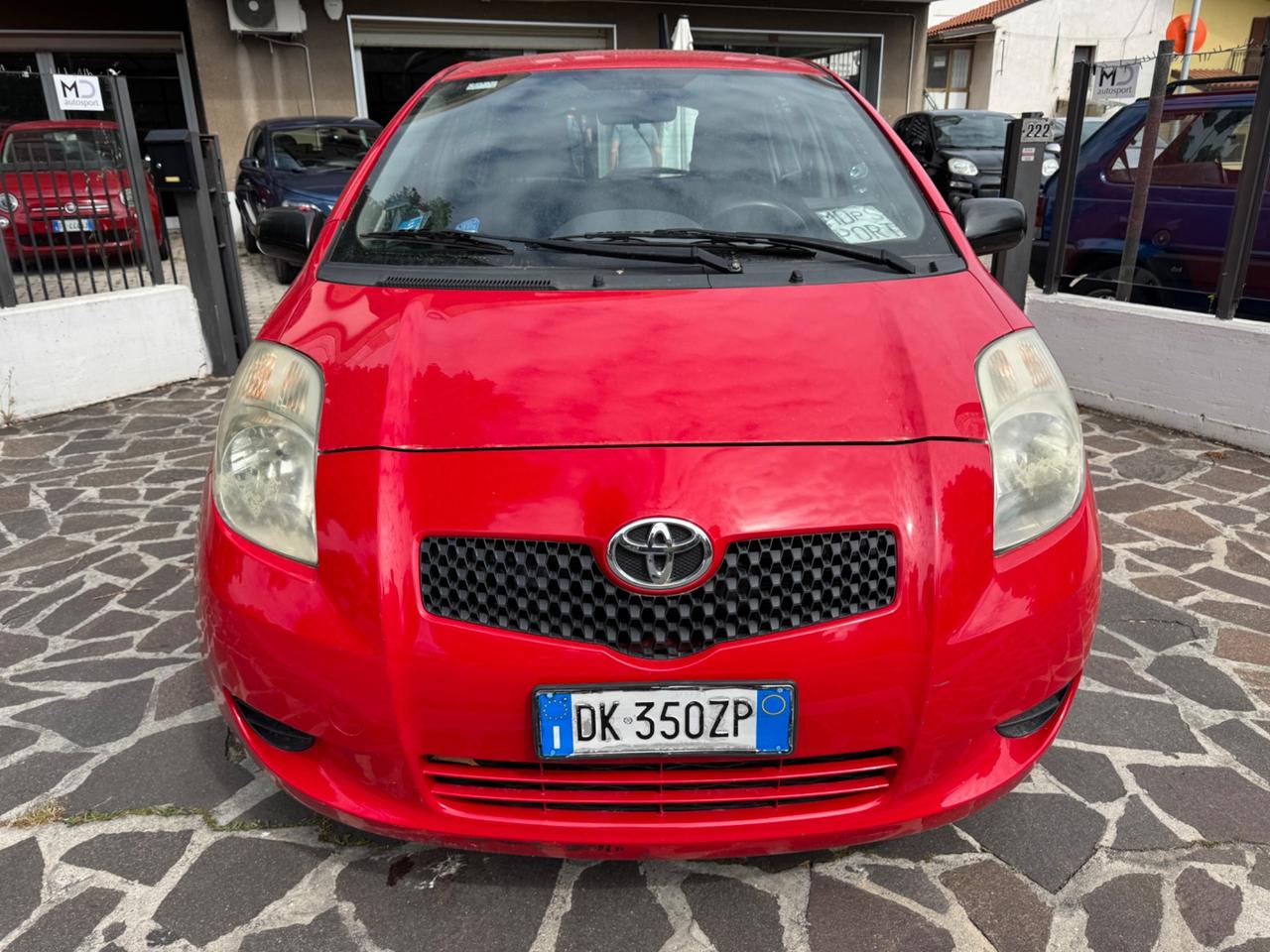 Toyota Yaris 1.0 5 porte Sol