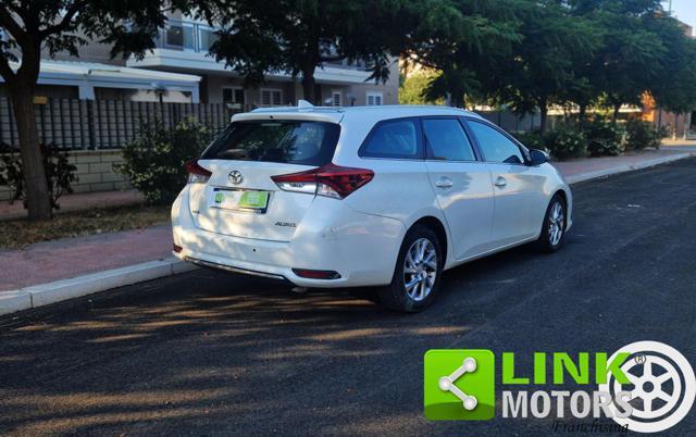 TOYOTA Auris 1.4 D-4D Active