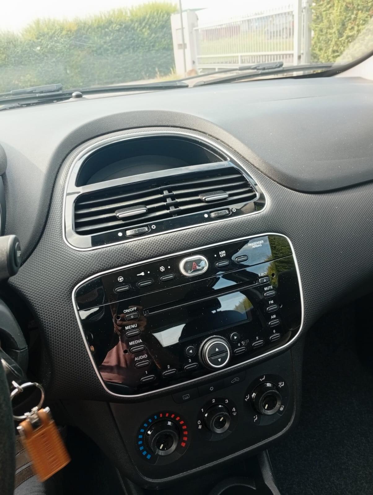 Fiat Punto 1.3 MJT II S&S 95 CV 5 porte Street