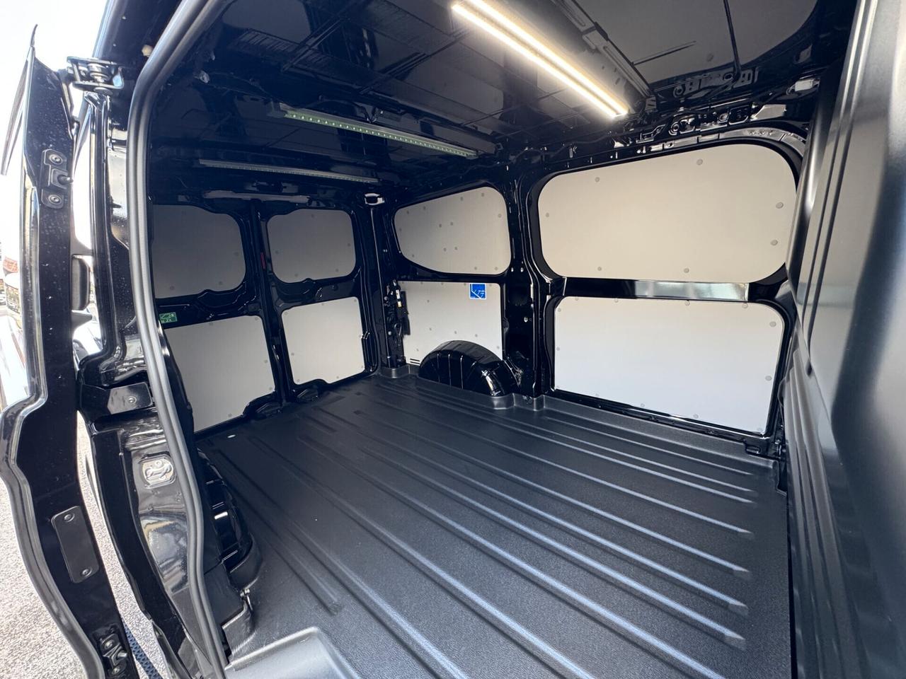 Ford Transit Custom Van Sport 2.5Plug-In 233CV L1 H1