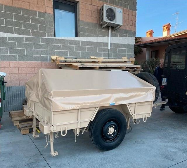 Iveco VM 90 2.8TDI 4X4 HARD TOP 9POSTI + CARRELLO