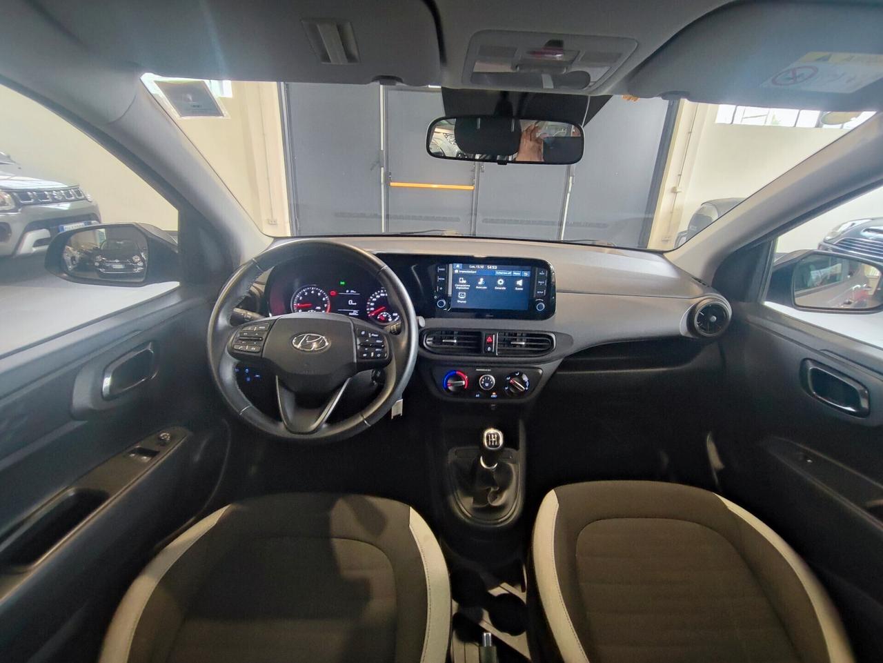 Hyundai i10 1.0 Prime • Navi 8” • CarPlay • Cerchi 16” • LED