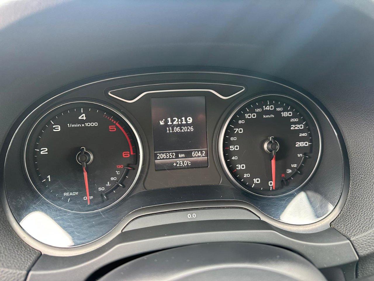 Audi A3 SBK 1.6 TDI S-LINE