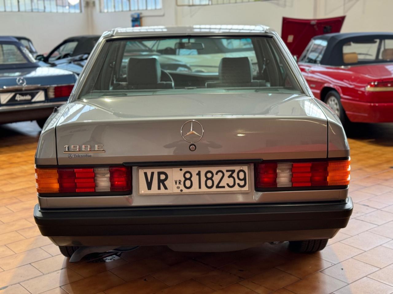 Mercedes-benz 190E 2.0 - ASI - Book Service