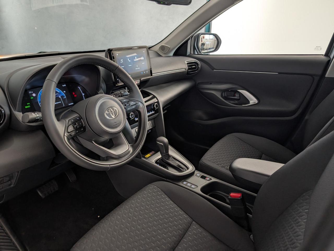 TOYOTA YARIS CROSS 1.5 HYBRID 116 CV ACTIVE KM0