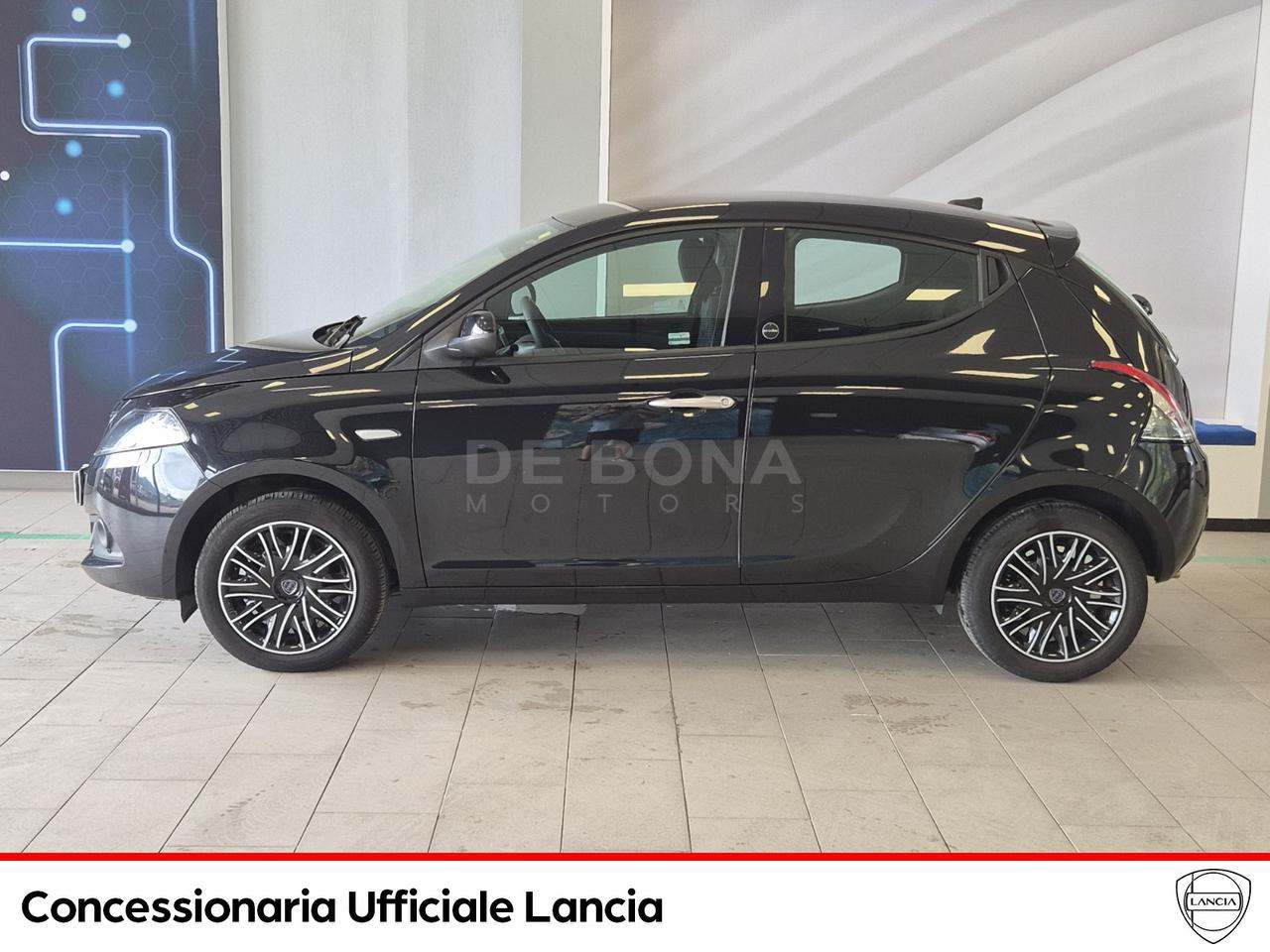 Lancia Ypsilon 1.0 firefly hybrid gold s&s 70cv