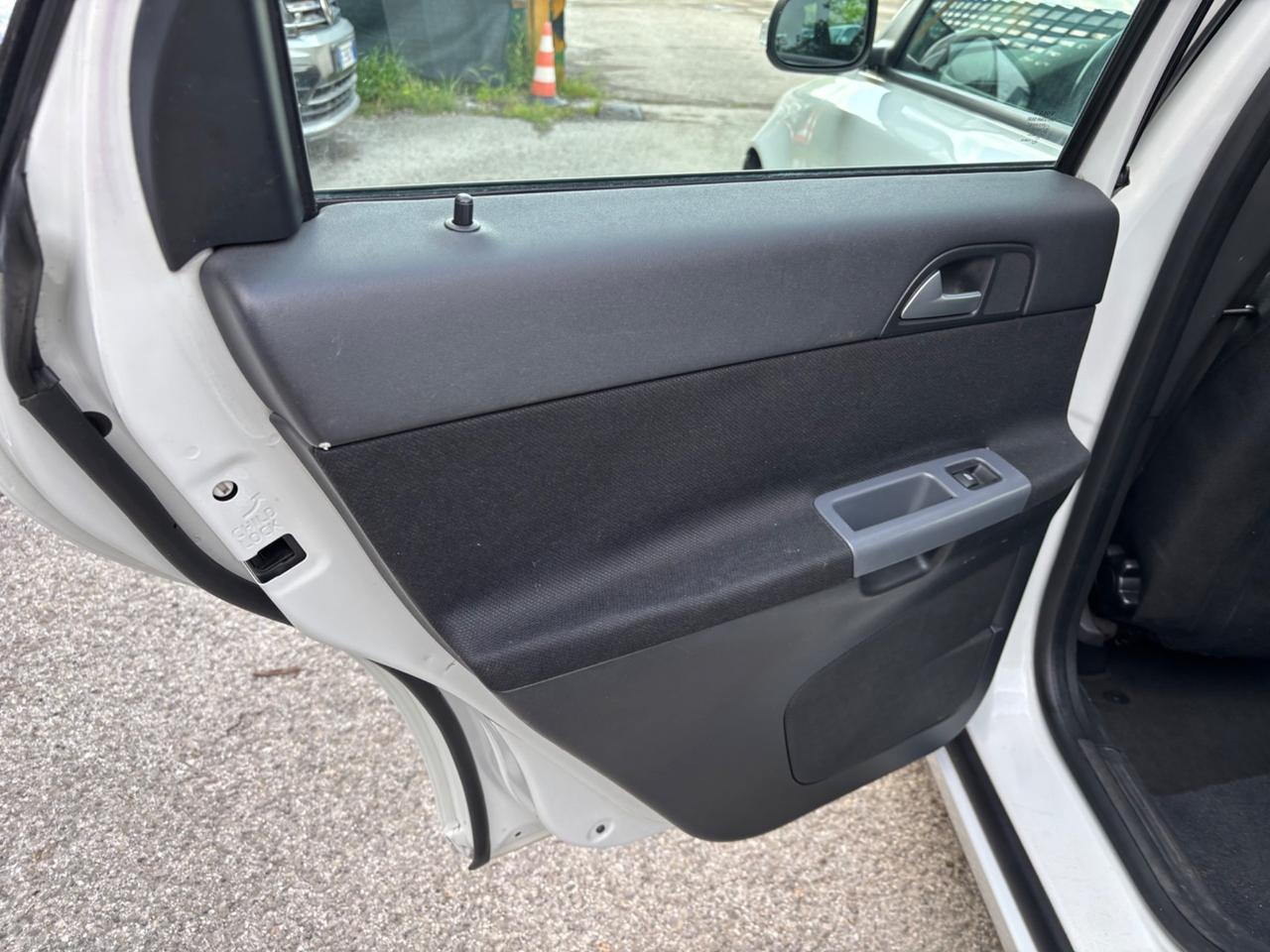 Volvo V50 D2 POLAR OK Neopatentati