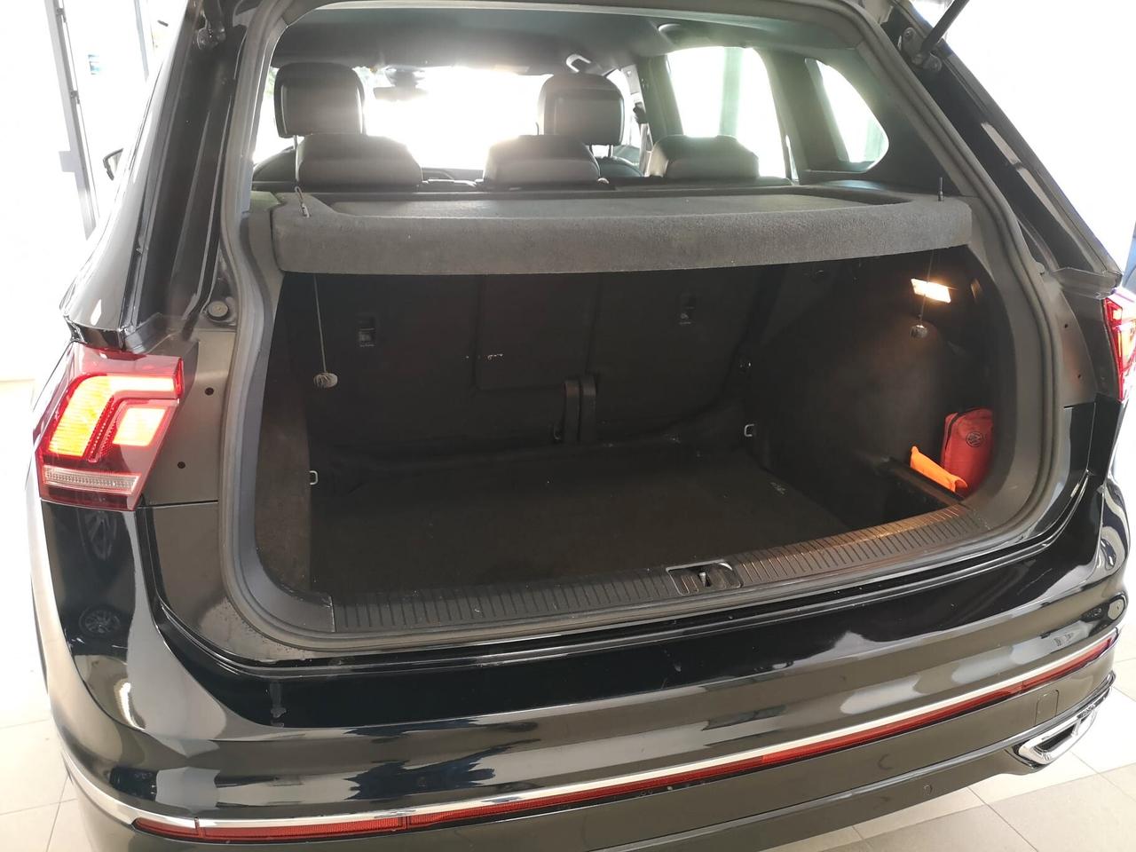 Volkswagen Tiguan 2.0 TDI 150 CV DSG R-Line 2021