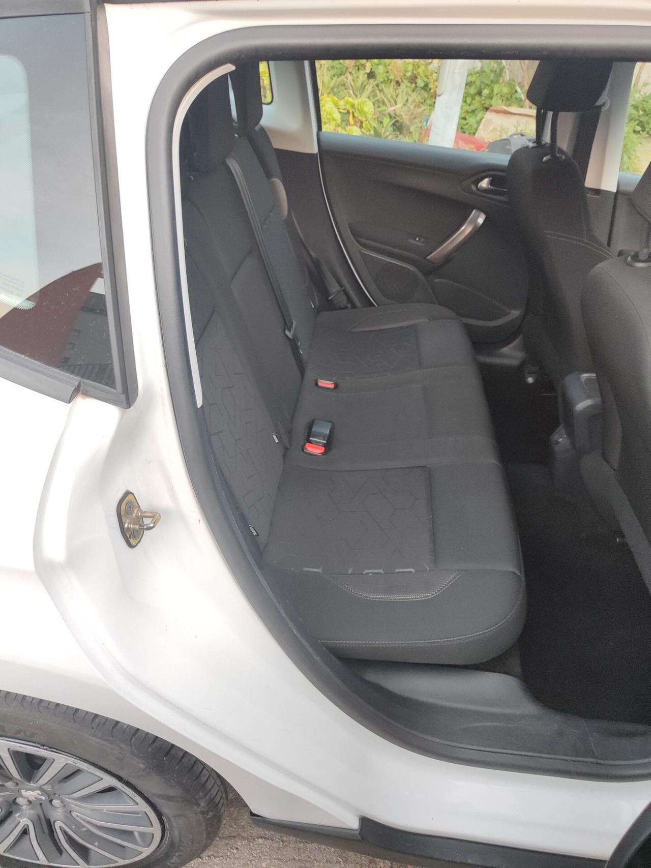 Peugeot 2008 1.4 HDi 68CV Active