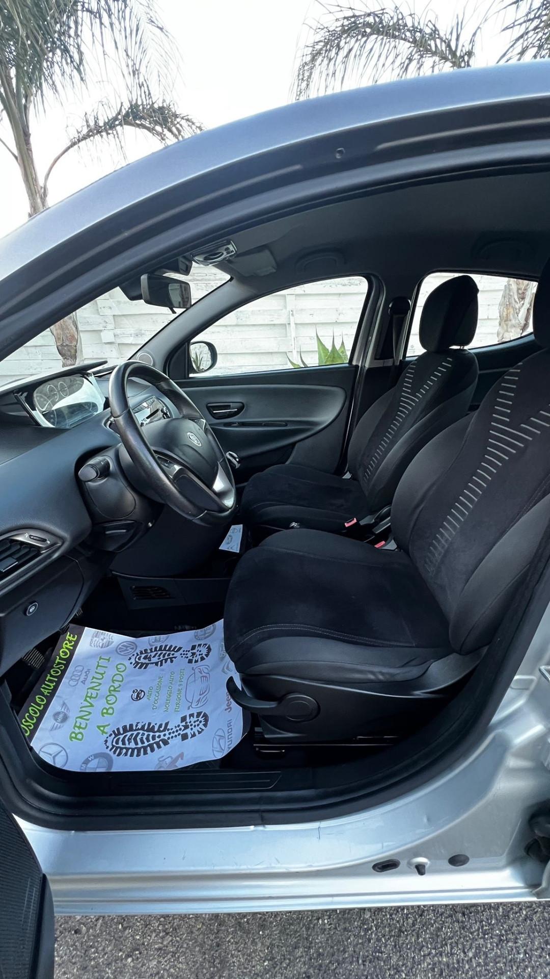 Lancia Ypsilon 1.2 benzina GPL