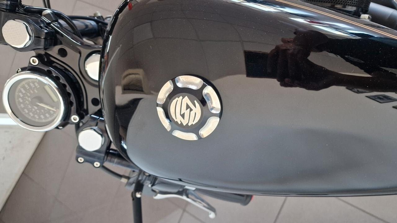 Harley-Davidson XL 883 CAFE' RACER