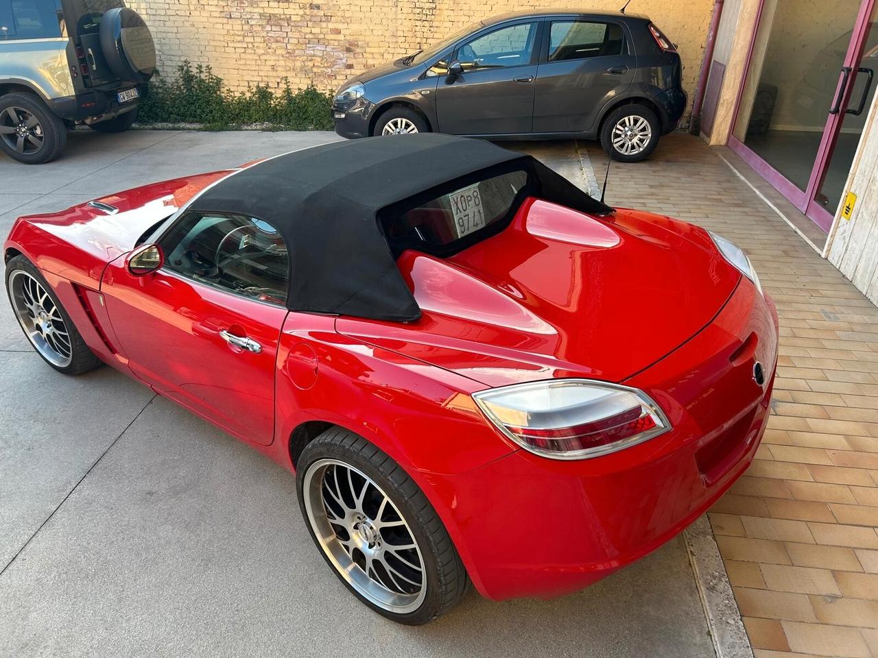 Opel GT 2.0 Turbo 16V