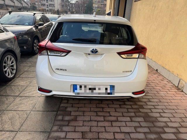 TOYOTA Auris 1.8 Hybrid Active