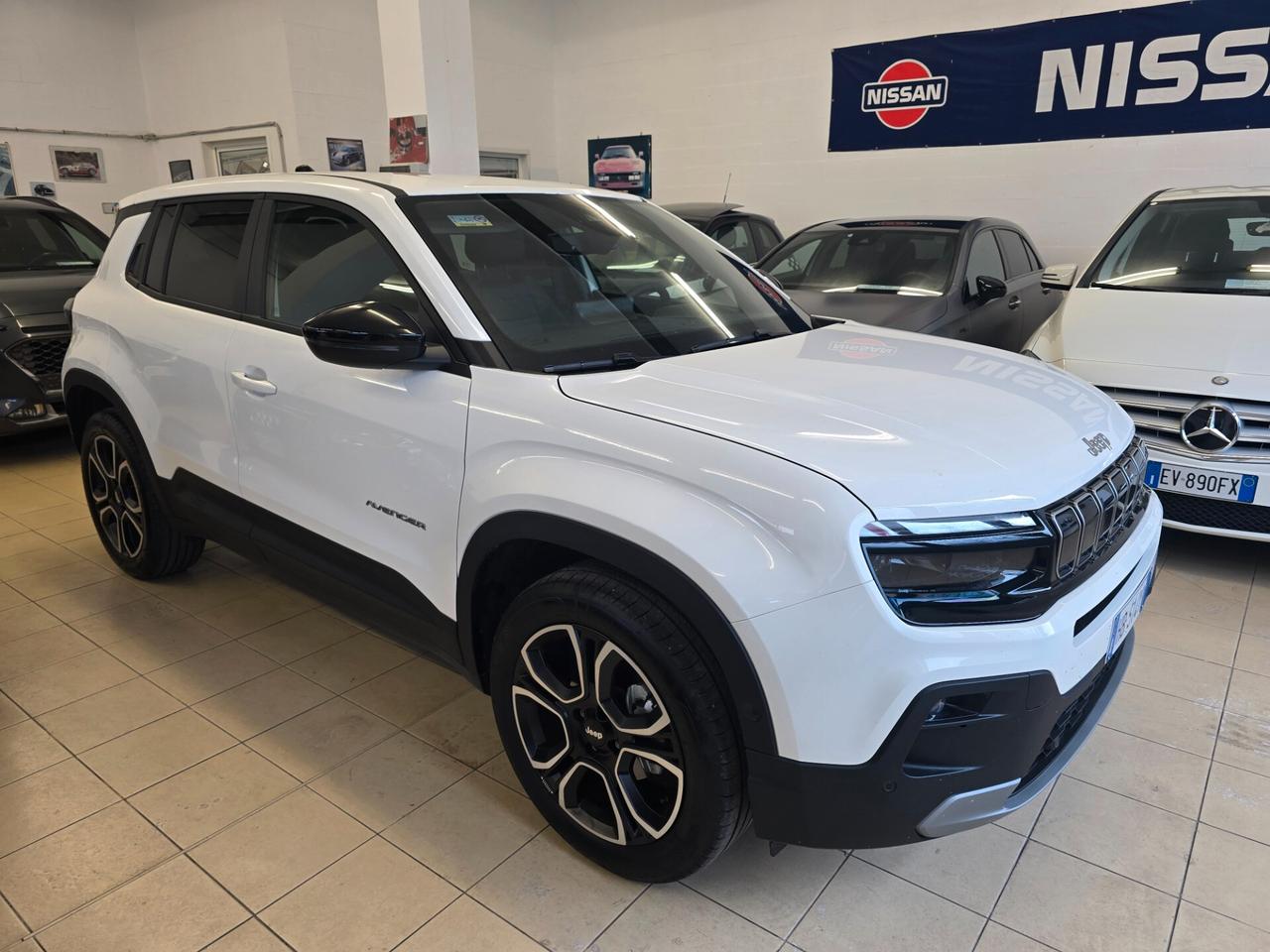 Jeep Avenger 1.2 Turbo 100 CV Summit optional