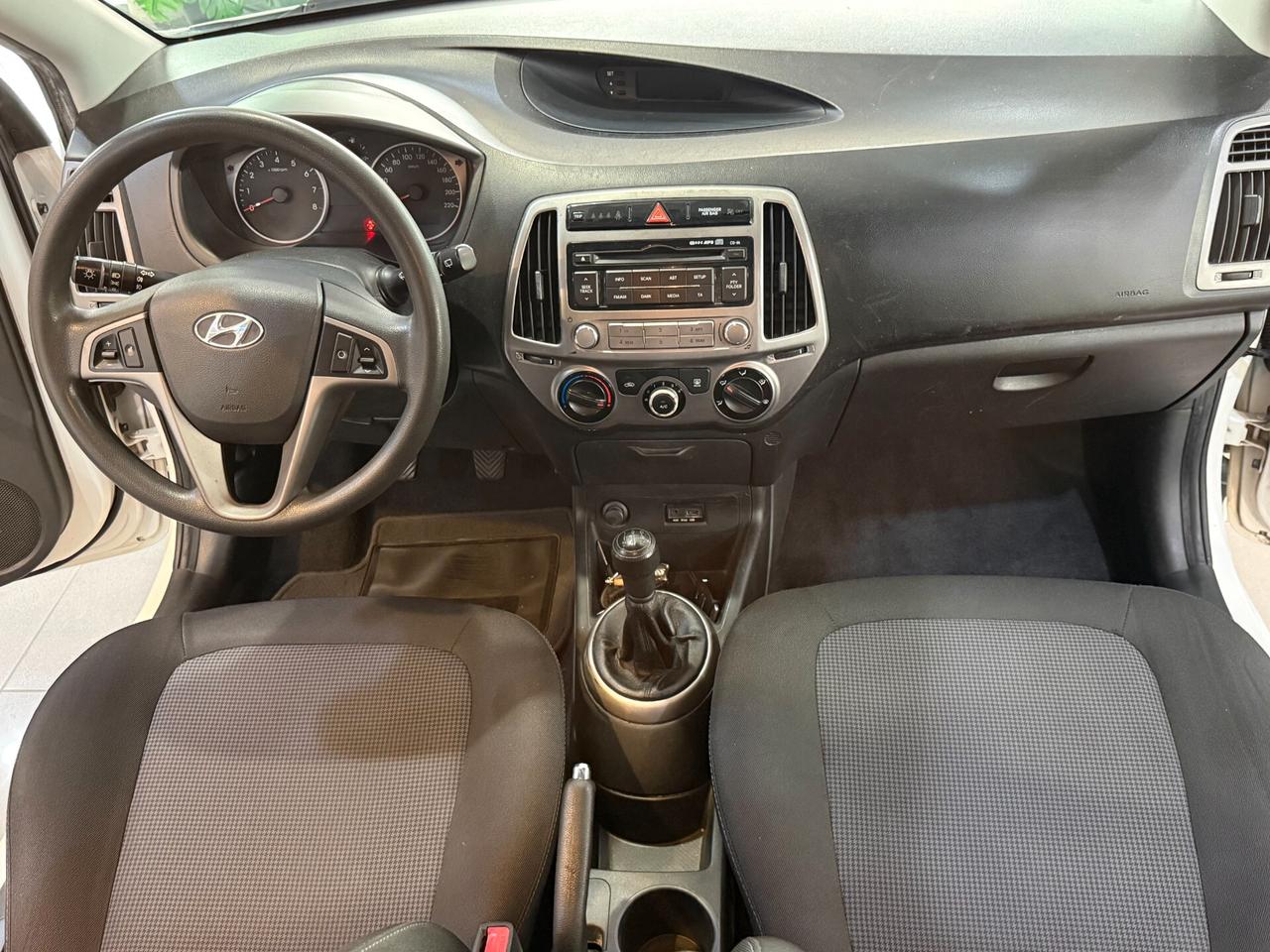Hyundai i20 5p 1.2 Classic NEOPATENTATI !