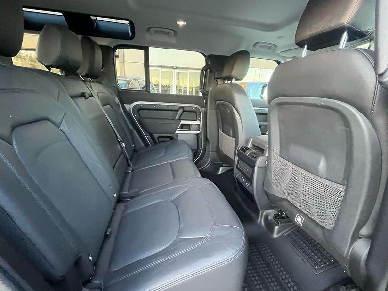 Land Rover Defender 110 3.0 I6 MHEV SE AWD Auto
