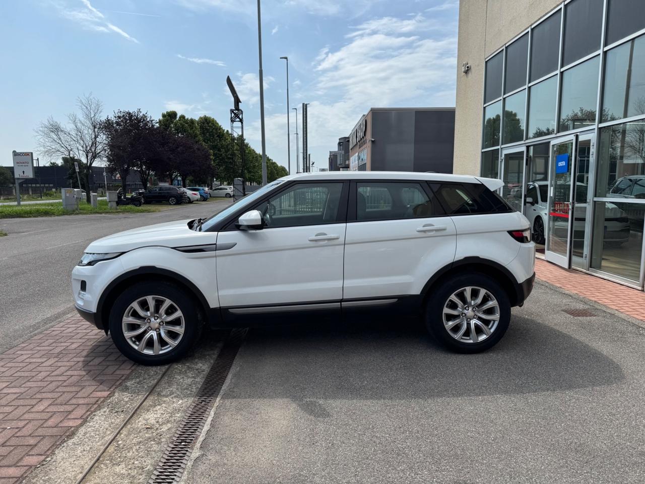 Range Rover Evoque 2.2 TD4 5p. Dynamic