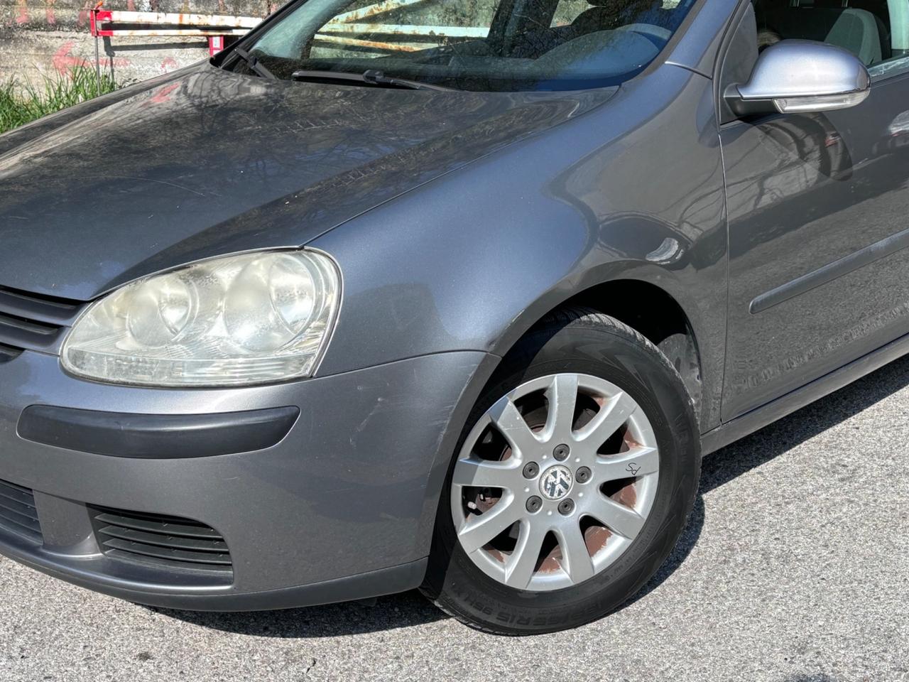 Volkswagen Golf 1.6 16V FSI 5p. Comfortline
