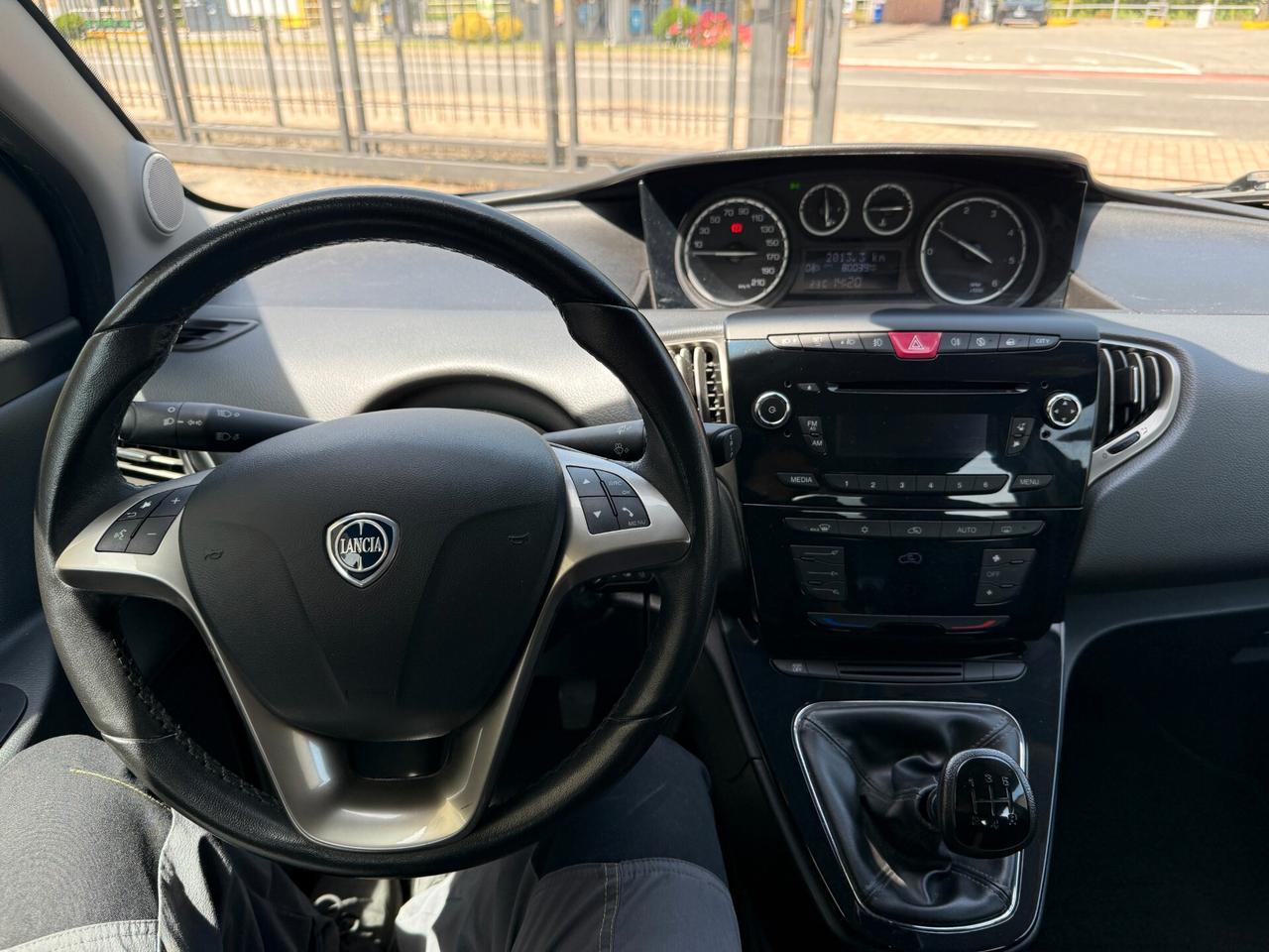 Lancia Ypsilon 1.3 MJT 16V 95 CV 5 porte S&S 30th Anniversary