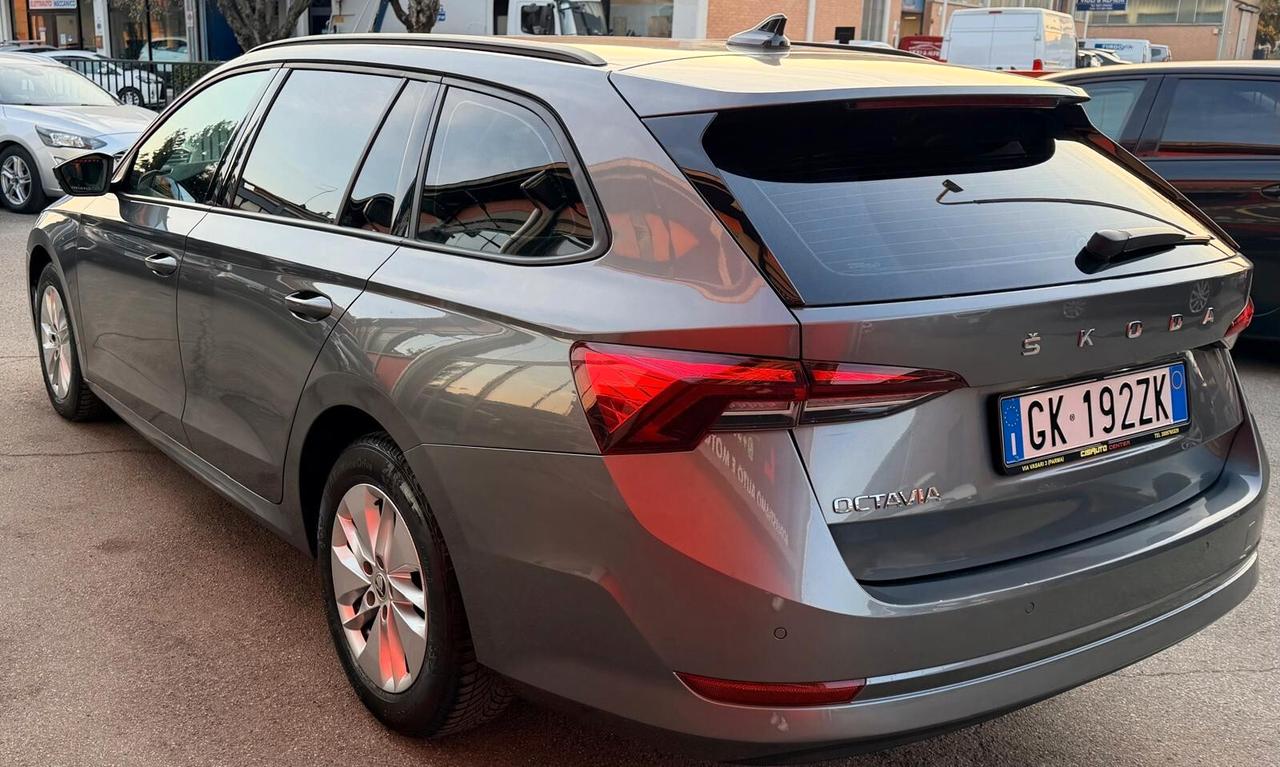 Skoda Octavia 2.0 TDI EVO SCR DSG Wagon Sportline