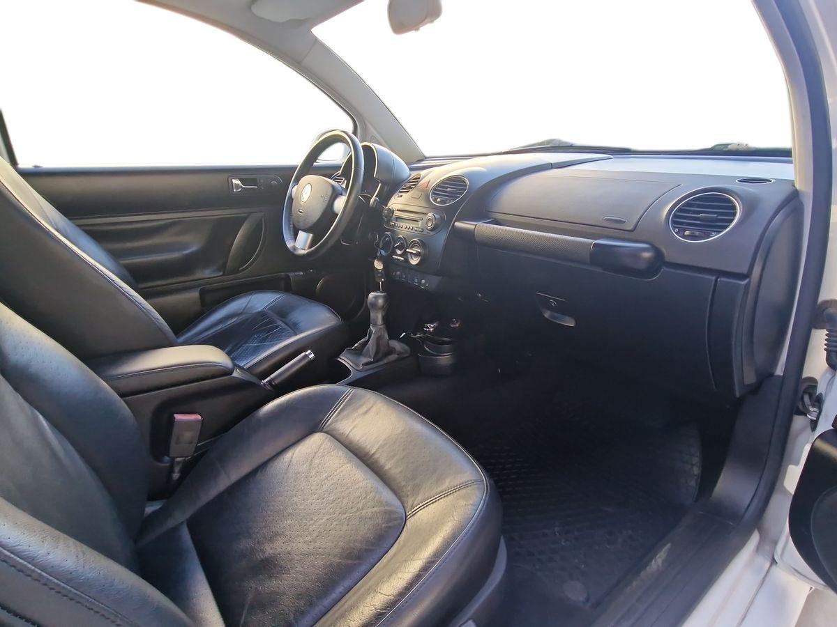 VOLKSWAGEN BEETLE 1.6 FL