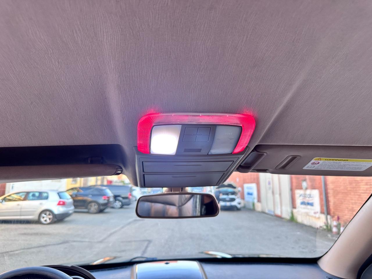 Mahindra XUV500 2.2 16V AWD W8
