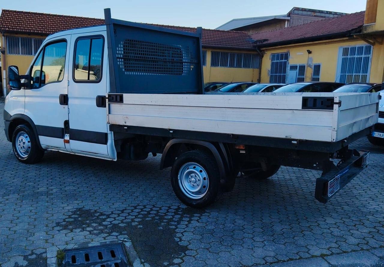 Iveco Daily 35 S15 doppia cabina 7 posti