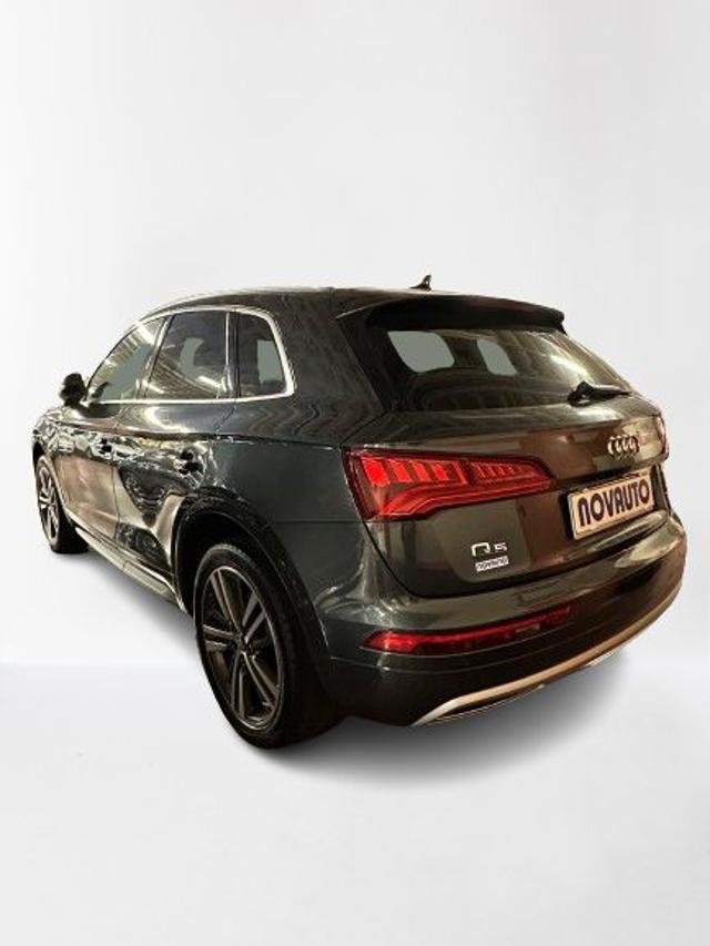 AUDI Q5 3.0 TDI quattro tiptronic