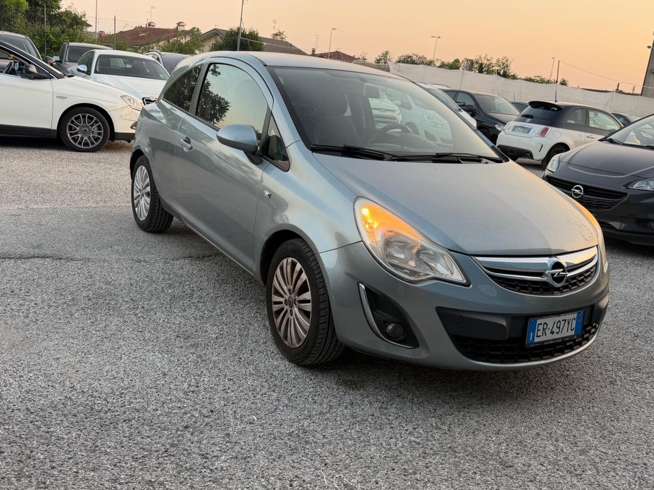 Opel Corsa 1.2 3 porte Edition