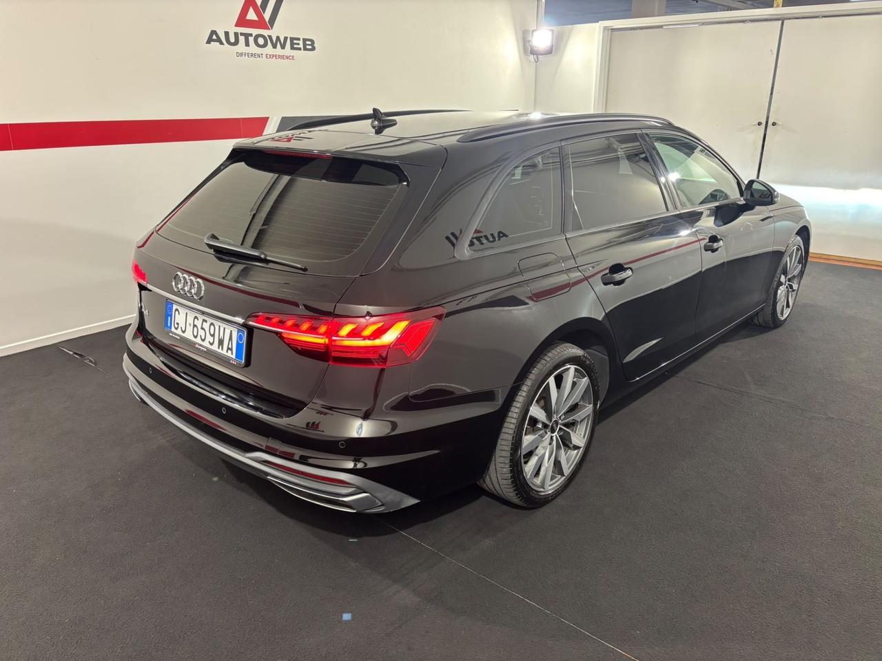 Audi A4 Avant 35 TDI/163 CV S tronic Business Advanced
