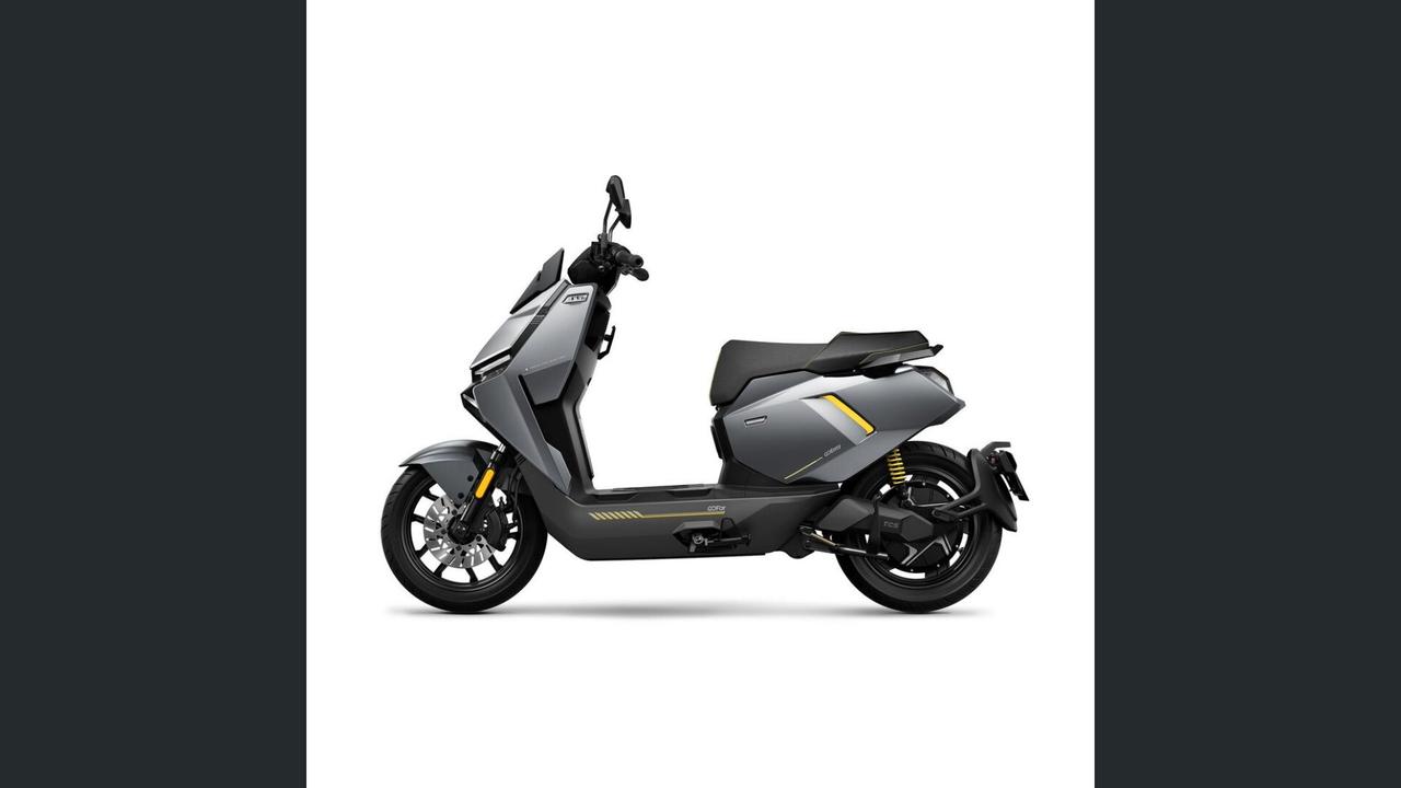 NIU FQiX 300 ELETTRICO – SCOOTER ELETTRICO 125 – 80 KM/H – DOPPIA BATTERIA – ROMA