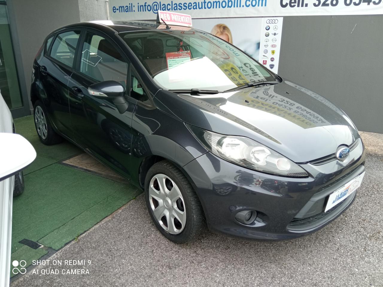 Ford Fiesta 1.4 TDCi 5p. Ghia neopatentati