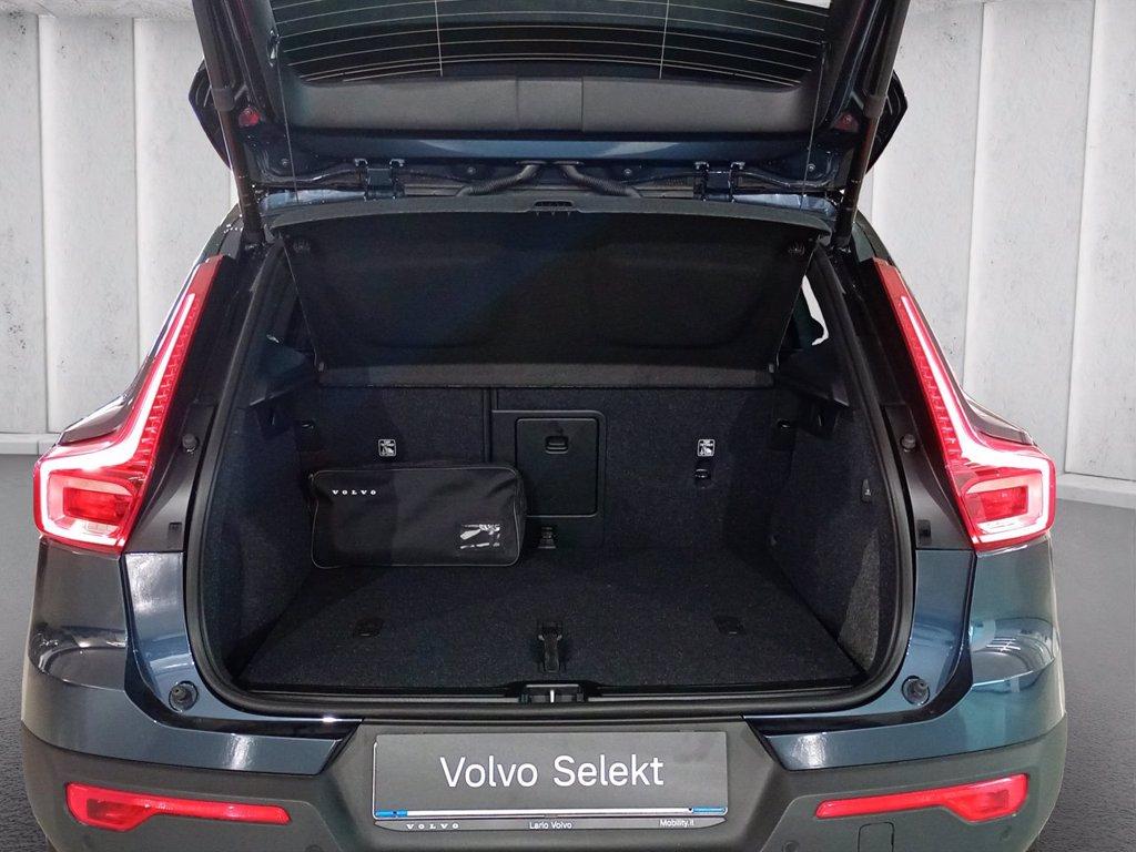VOLVO XC40 2.0 b3 Ultra Black Edition auto del 2025