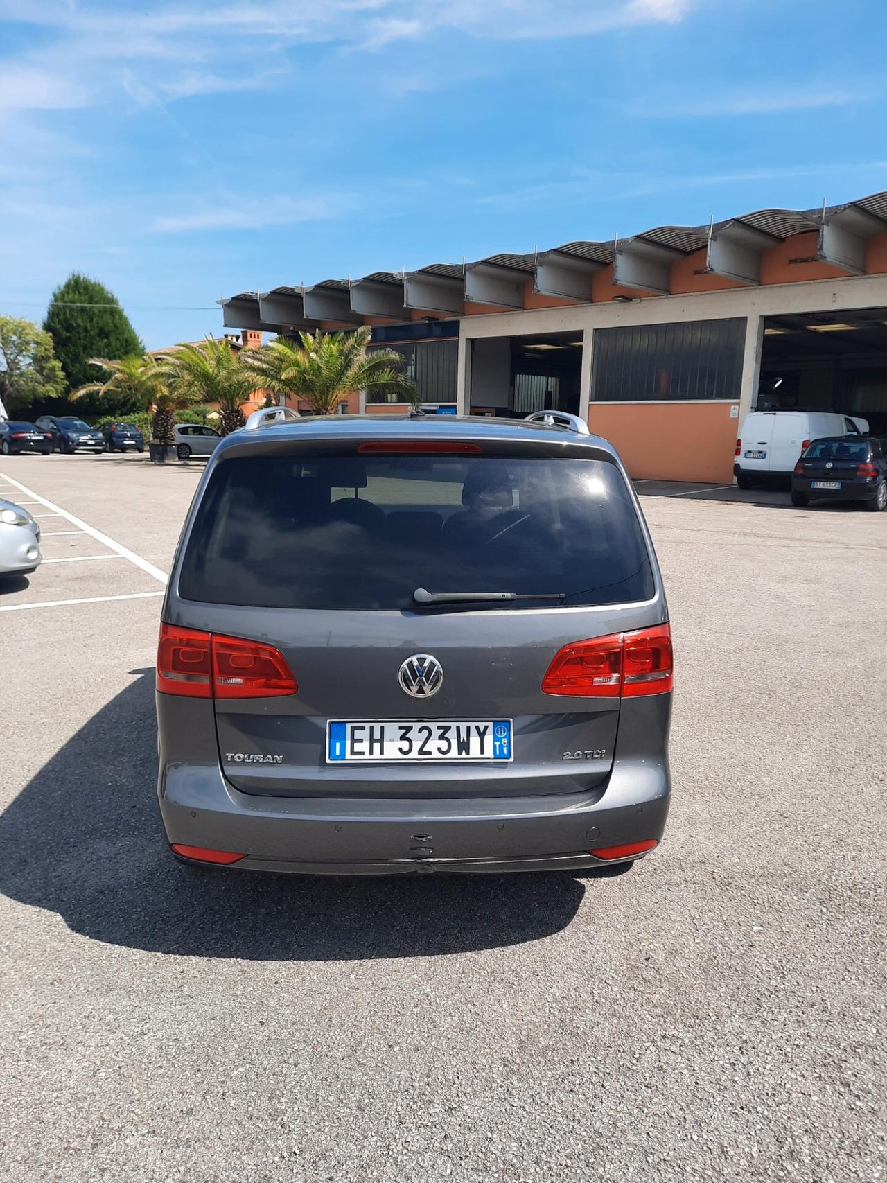 Volkswagen Touran 2.0 TDI 140 CV 7 POSTÌ