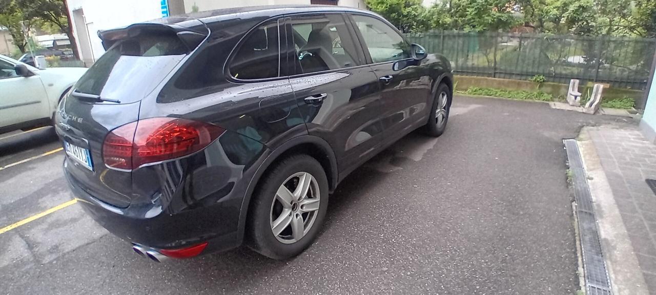 Porsche Cayenne 4.8 S
