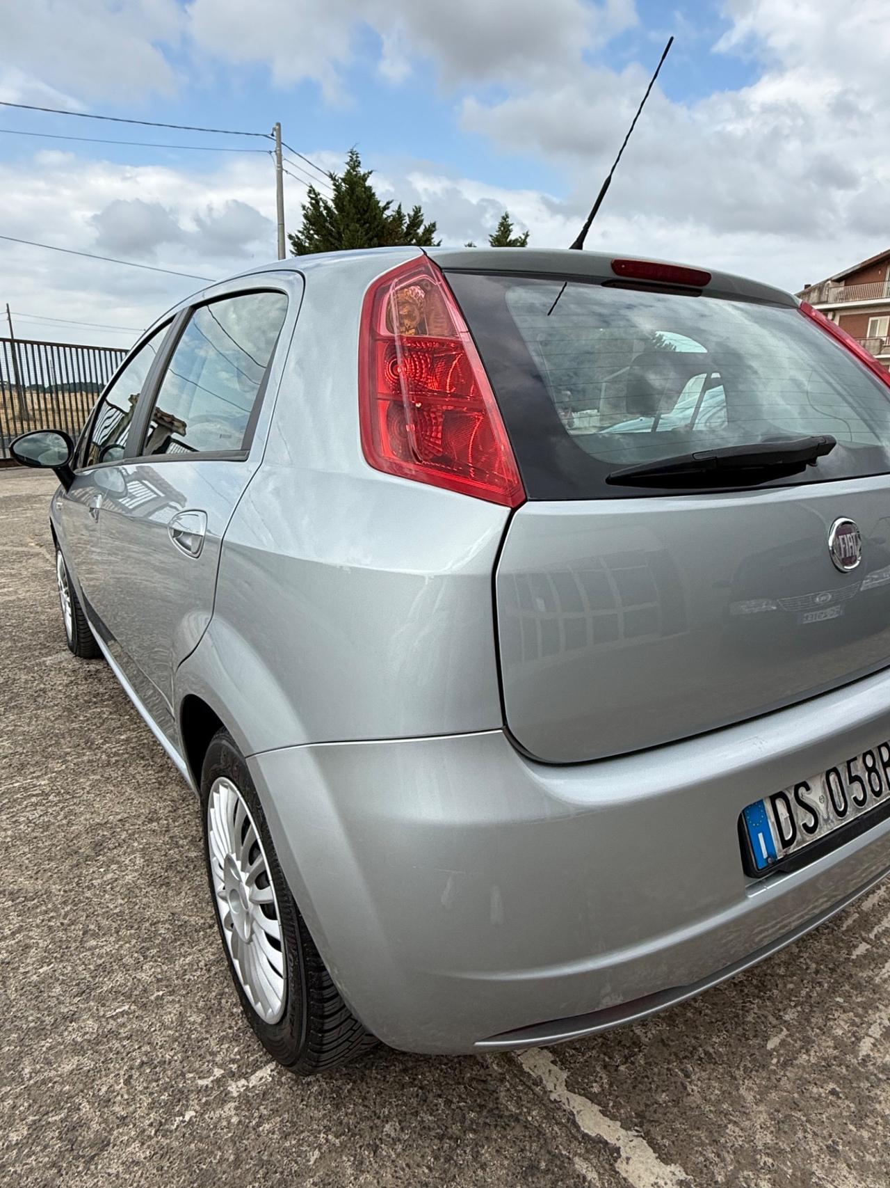 Fiat Grande Punto Grande Punto 1.3 MJT 75 CV 5 porte Dynamic