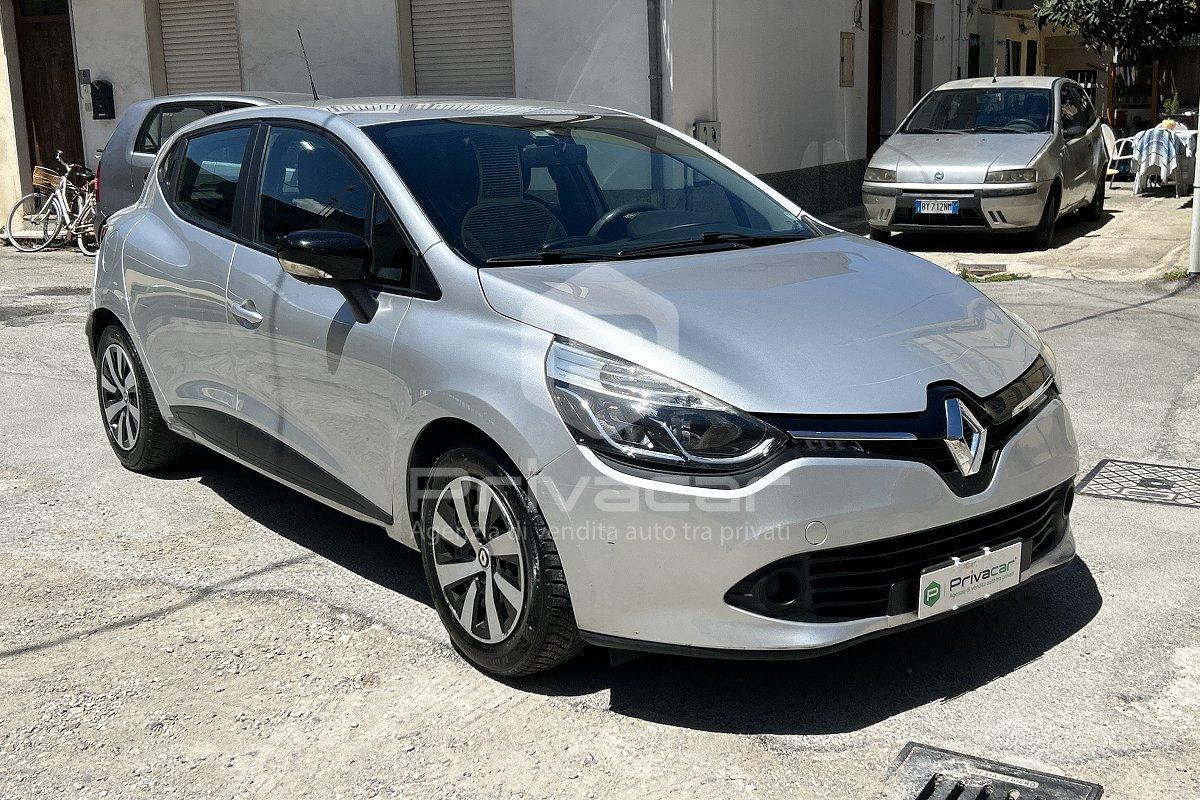 RENAULT Clio 1.2 75CV 5 porte Live