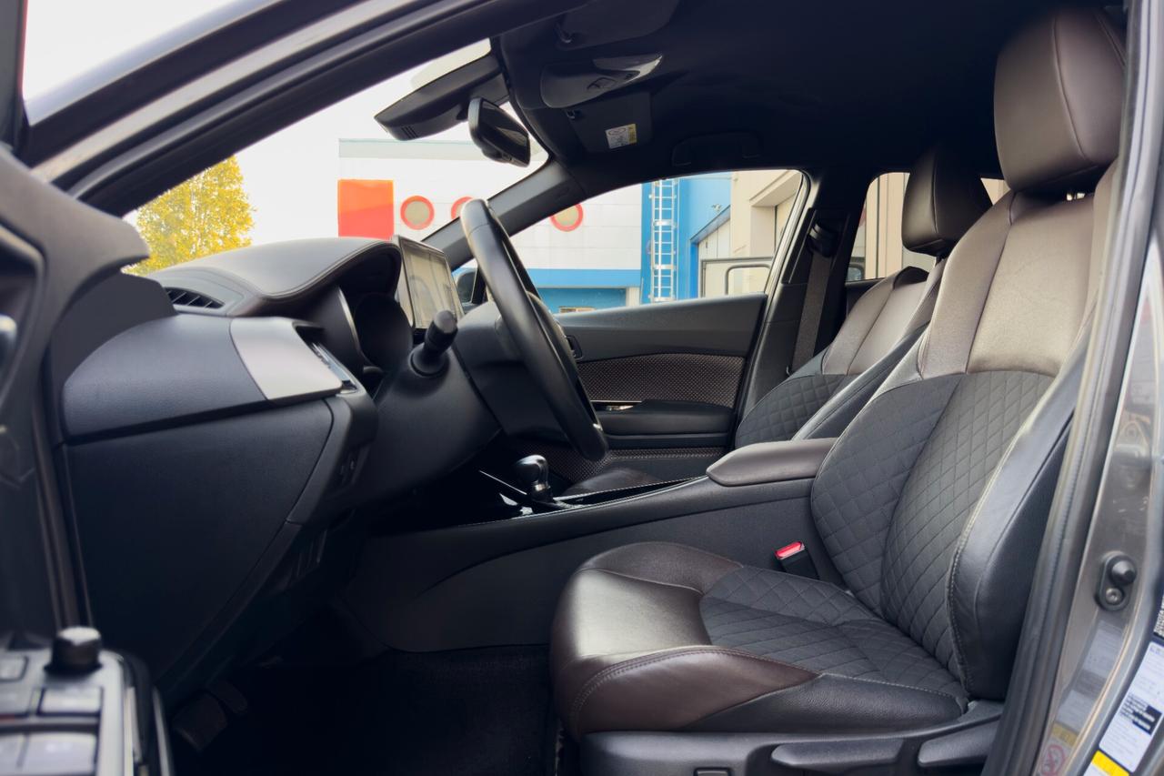Toyota C-HR 1.8 Hybrid E-CVT Lounge