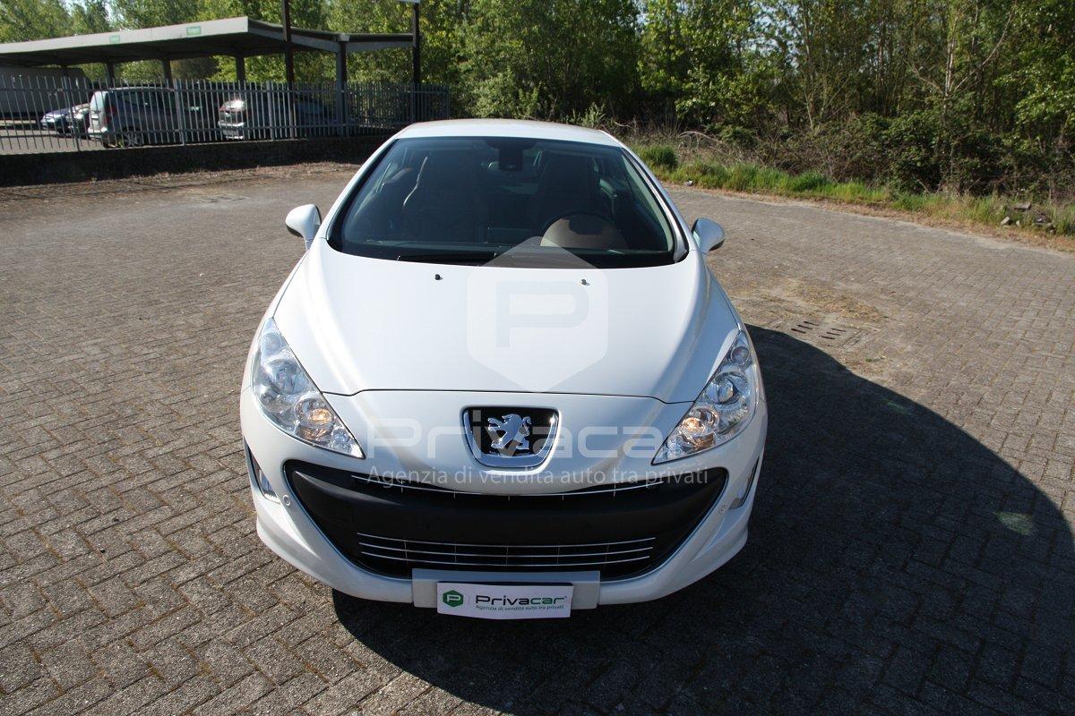 PEUGEOT 308 2.0 HDi 136CV CC aut. Féline