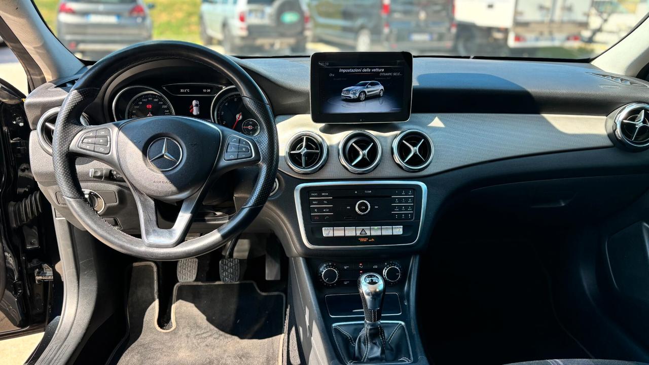 Mercedes-benz GLA 180 Premium