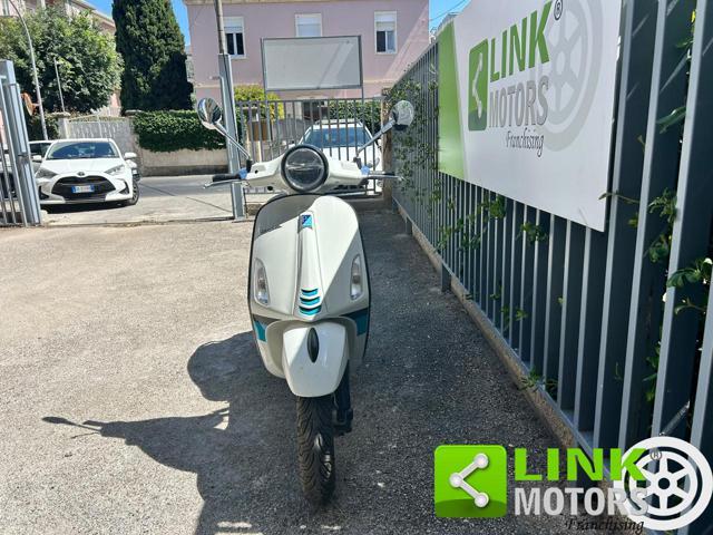 PIAGGIO Vespa 50 primavera .